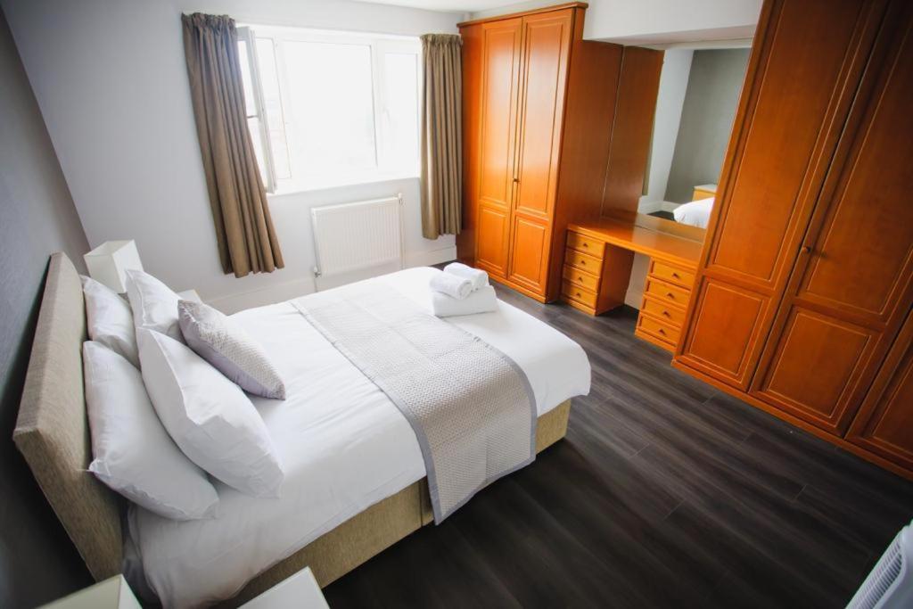 Penthouse At Chelsea Cloisters Hotel London Bagian luar foto