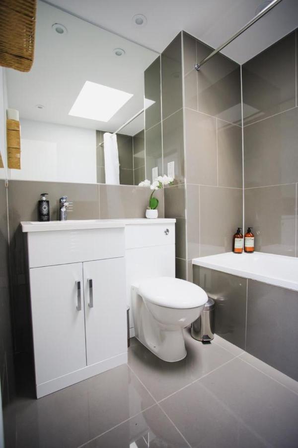 Penthouse At Chelsea Cloisters Hotel London Bagian luar foto